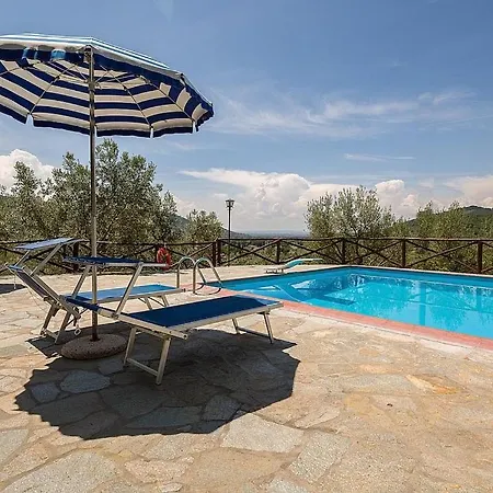 Sleeps 6 Pool Wifi